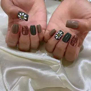 ネイル 西岡 杏のネイルデザイン