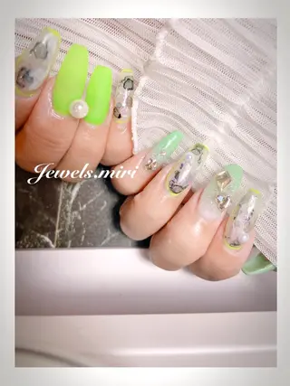 ネイル Jewels nail lily 白楽所属・ネイルサロン Jewels Mのネイルデザイン