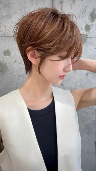 ショート カラー ハッシュカット/顔 まわりカットリョウヤのヘアスタイル