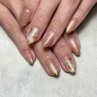 ネイル atelier　FIORITURA所属・FIORITURA aiのネイルデザイン