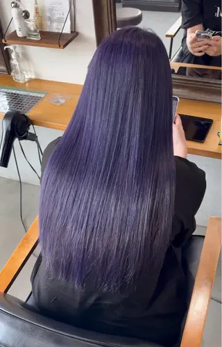 ロング カラー まろやかなベージュ 小池春樹のヘアスタイル