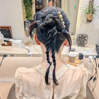 ミディアム ヘアアレンジ koto💭 コトのヘアスタイル