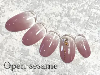 ネイル 遠藤 志乃のネイルデザイン