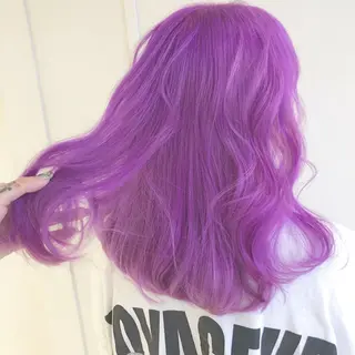 セミロング カラー ORIKA 美容室のヘアスタイル