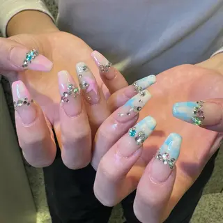 ネイル RIEKO🍒 ワンホン♡推しネイルのネイルデザイン