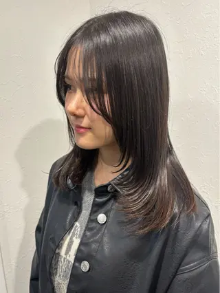 セミロング 韓国ヘア🇰🇷 HINAのヘアスタイル