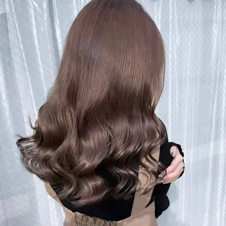 ロング Nozomi/透明感 /デザインカラーのヘアスタイル