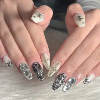 ネイル LAVISH manaのネイルデザイン