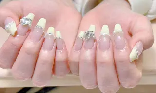 ネイル 小島 阿佑美のネイルデザイン