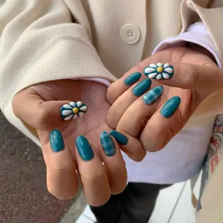 ネイル 鈴木 まゆのネイルデザイン