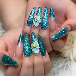 ネイル nail salon  DIA所属・出羽 奈津季のネイルデザイン