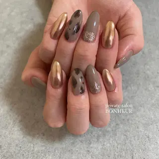 ネイル BONHEUR Annaのネイルデザイン