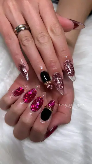 ネイル 関山 志乃のネイルデザイン