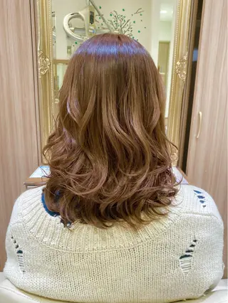セミロング カラー 古川 琴美のヘアスタイル