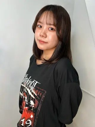 ミディアム land所属・透明感カラー/レイヤ ー🌙Honokaのヘアスタイル