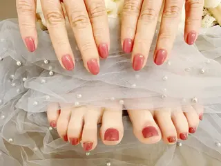 ネイル Fairyフェアリーネイルサロン所属・シズ セキのネイルデザイン