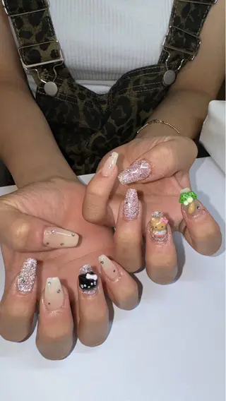 ネイル 濱岡 咲のネイルデザイン