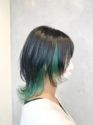 ショート カラー ヘアアレンジ ｲﾝﾅｰｶﾗｰ屋さん 🫧伊藤拓実のヘアスタイル