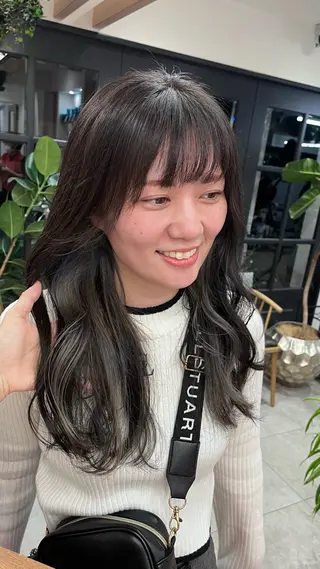 ロング カラー 🪽ナチュラルヘア＊ 大下唯奈🪽🫧のヘアスタイル