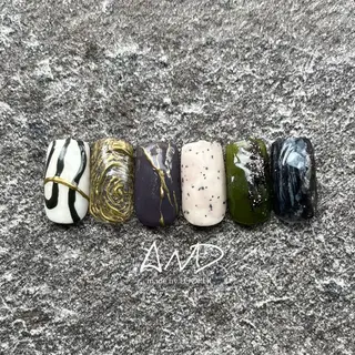 ネイル LOOPER所属・mzh ...のネイルデザイン