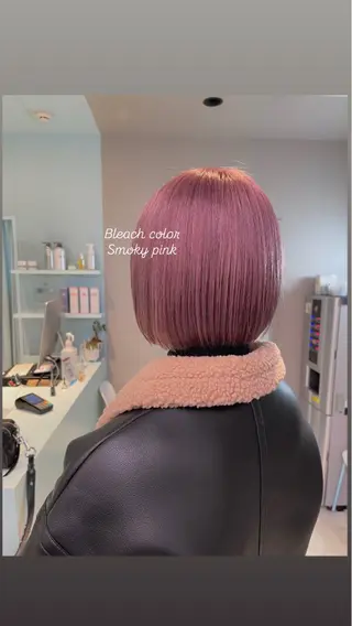 ショート カラー 🤍💕ブリーチカラ ーAyaka💕🤍のヘアスタイル