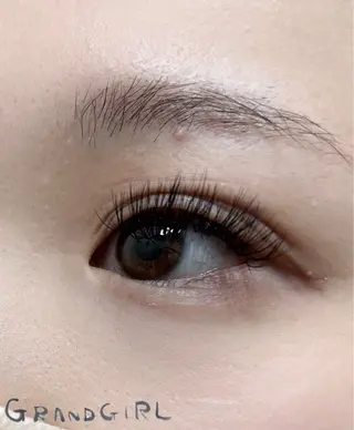 マツエク・マツパ GRANDGIRL所属・ヨシダ セリナのマツエク・マツパデザイン