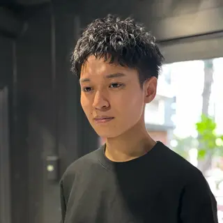 ショート パーマ メンズ スパイキーショート アメ村【戸兵吏駒】のヘアスタイル