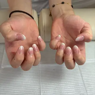 ネイル アッカスタイル所属・アッカスタイル 天野のネイルデザイン