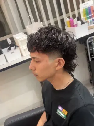 メンズ ミディアム パーマ Lapis 名古屋駅前店所属・LEN名古屋/パーマ 海外ヘア/メンズ特化のヘアスタイル