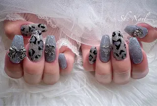 ネイル She   Nail所属・ISA_ BELLAのネイルデザイン