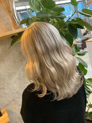 セミロング カラー 天野 開のヘアスタイル