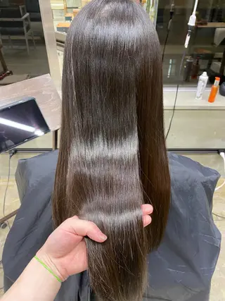 ロング 茜璃/ブリーチカラー /レイヤーカットのヘアスタイル