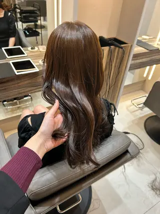 ロング カラー 清水 結生のヘアスタイル