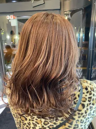 ミディアム APHRODITE マスダのヘアスタイル