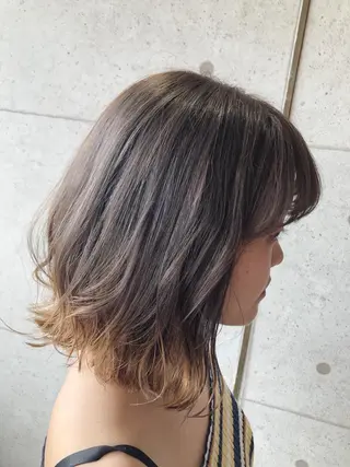 ミディアム カラー 福森 みずきのヘアスタイル