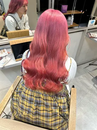 セミロング Maria 梅田/デザインカラーのヘアスタイル