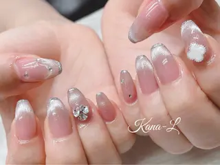 ネイル 芦辺 香奈のネイルデザイン