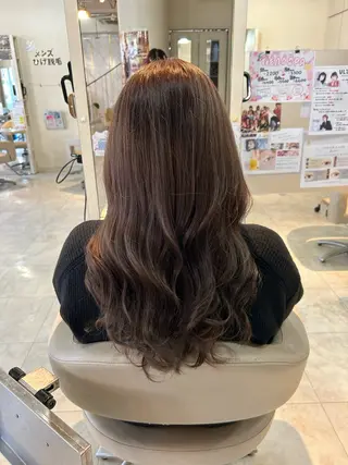 ロング カラー 小森 永のヘアスタイル