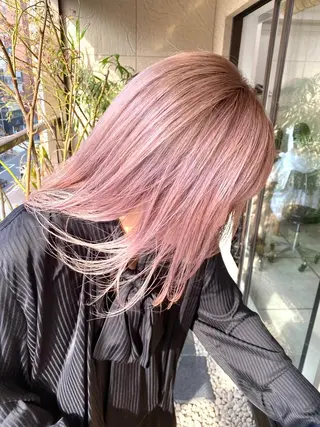 ミディアム カラー CEINE OURのヘアスタイル