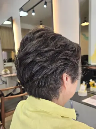 ショート パーマ stoke TOKYO所属・野村 果音(カノン)のヘアスタイル