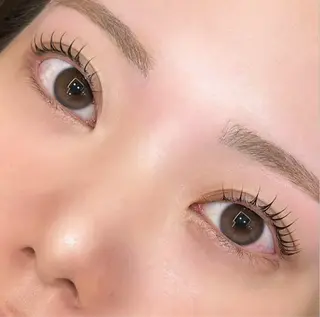 マツエク・マツパ emmilia♡ /ぱっちりデザインのマツエク・マツパデザイン