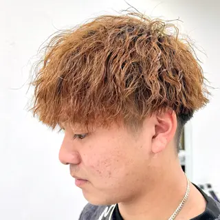 ショート パーマ ヘアアレンジ メンズ 艶カラー の達人のヘアスタイル