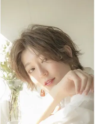 ショート カラー Celeste 心斎橋所属・吉田 小百合のヘアスタイル