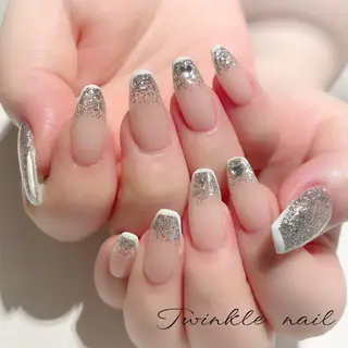 ネイル 中井 綾香の眉毛・アイブロウイメージ