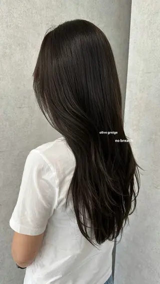 ロング カラー v-lab studio所属・韓国レイヤーカット/ 艶カラー/ noaのヘアスタイル