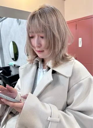 ミディアム カラー ハイトーン/ブリーチ 🎀/𝑵𝒐𝒆のヘアスタイル