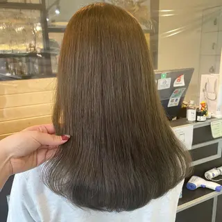 セミロング カラー スナコザワ レナのヘアスタイル