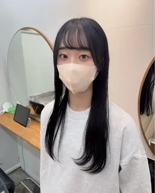 カラー aiko【艶カラー ・ミニモ年内で終了】のヘアスタイル