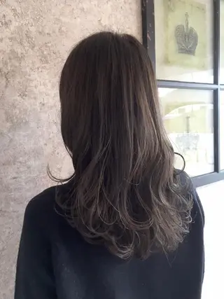 ミディアム カラー パーマ 小顔カット✨ 透明感カラー/村上のヘアスタイル