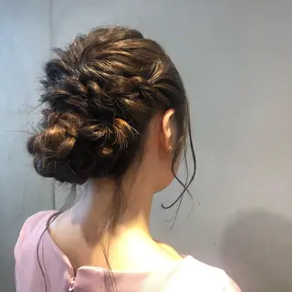 ヘアアレンジ カジュアルを女っぽく 𝗮𝘆𝗮𝗰𝗼のヘアスタイル